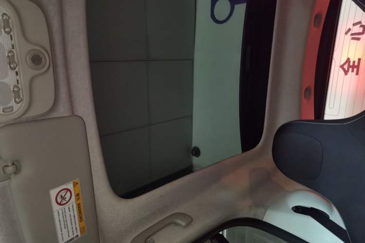 Used smart fortwo 2017 1.0L 52kW New Sound Special Edition China V Emission Standard