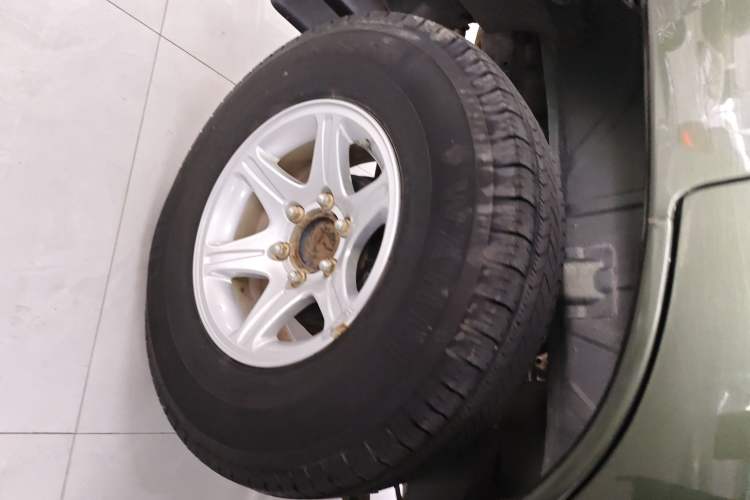 Used Leopaard Q6 2015 2.4L Manual 4x4 Excellence Edition Right Rear Wheel Hub