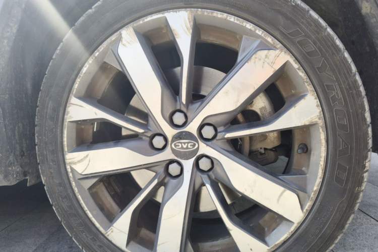 Used JAC Group iEVS4 2019 Luxury Smart Connectivity Model Right Front Wheel Hub