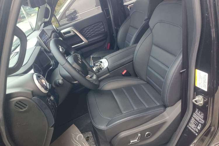 Used BAIC Off-Road BJ40 2023 2.0T Automatic Four-Wheel Drive Urban Hunter Edition Chivalrous Type Left Front Seat