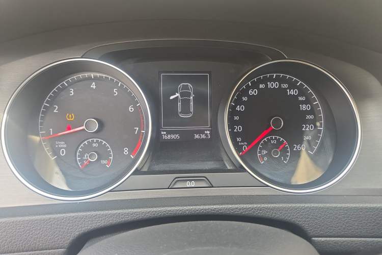 Used Volkswagen Golf 2016 230TSI Automatic Luxury Version
