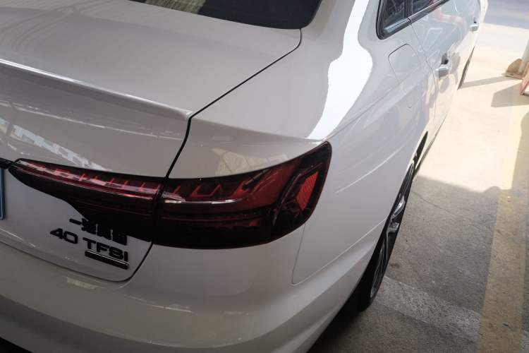 Used Audi A4L 2023 40 TFSI quattro Luxury Dynamic Edition Right Rear Taillight