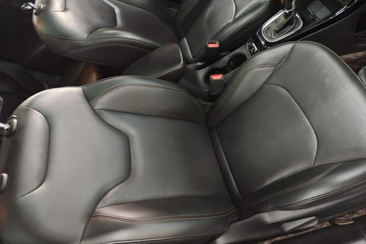 Used Jeep Compass 2019 220T Automatic Family Edition
