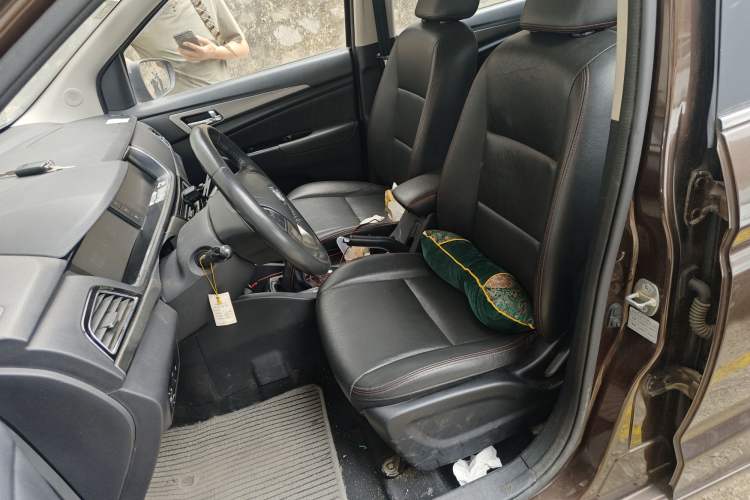 Used CHANGAN KAICHENG Oushang A600 2016 1.5L Manual Luxury 7-Seater Left Front Seat