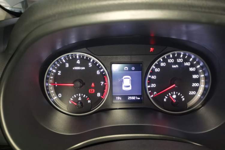 Used Kia kx1 Stonic 2021 1.4L CVT Fun & Sunroof Model
