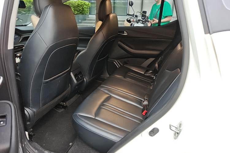 Used GAC Trumpchi GS4 2022 270T Automatic Smart Drive Navigation Edition Left Rear Seat