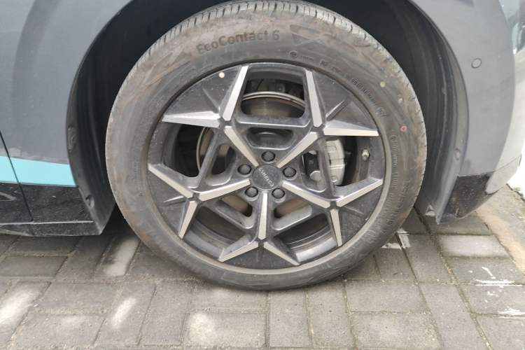 Used Lynk & Co Z20 2025 530 km Range Rear-Wheel Drive Max