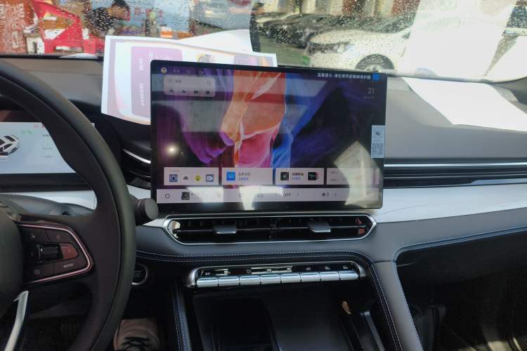 Used Geely Auto Preface 2026 Model Oriental Yao 1.5TD Kunlun Edition Audio And AC Panel