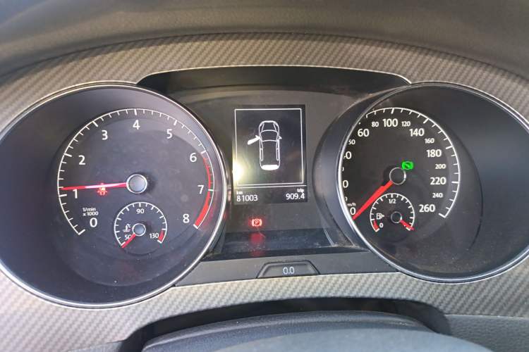 Used Volkswagen Golf Sportsvan 2019 280TSI Automatic Sentinel Model China VI Standard Instrument Cluster