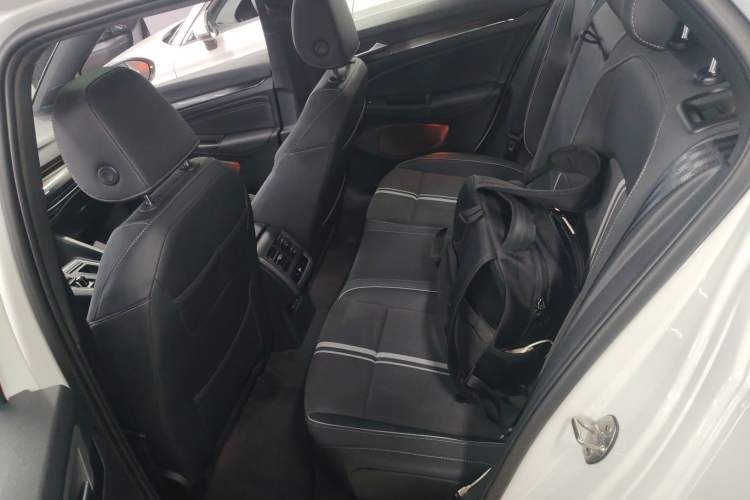 Used Volkswagen Golf 2023 Facelift 280TSI DSG R-Line Left Rear Seat