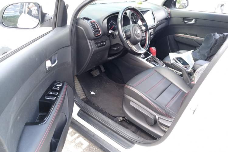 Used Kia KX3 2015 1.6T Automatic Two-Wheel Drive DLX