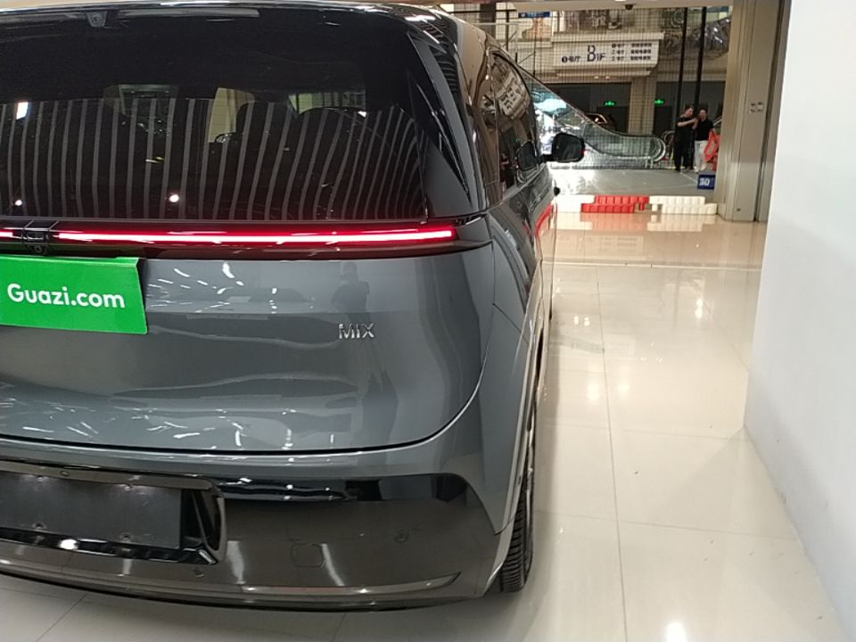 Zeekr MIX 2025 Intelligent Driving Version — снимка 9