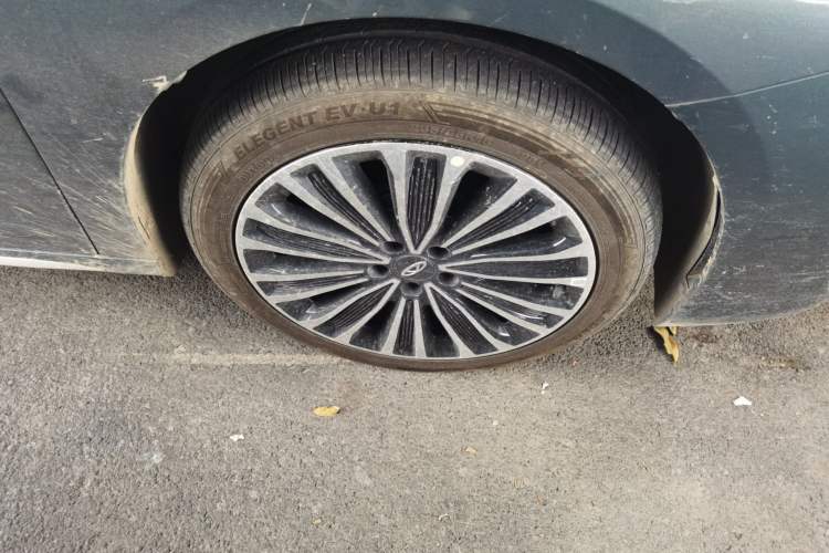 Used Chery Fengyun A8L 2025 1.5 TGDI 145 km Luxury Version