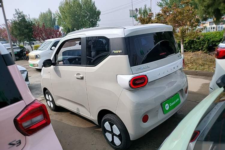 Used Wuling Hongguang MINIEV 2024 3rd Generation 215km Advanced Version Rear Left 45 Deg