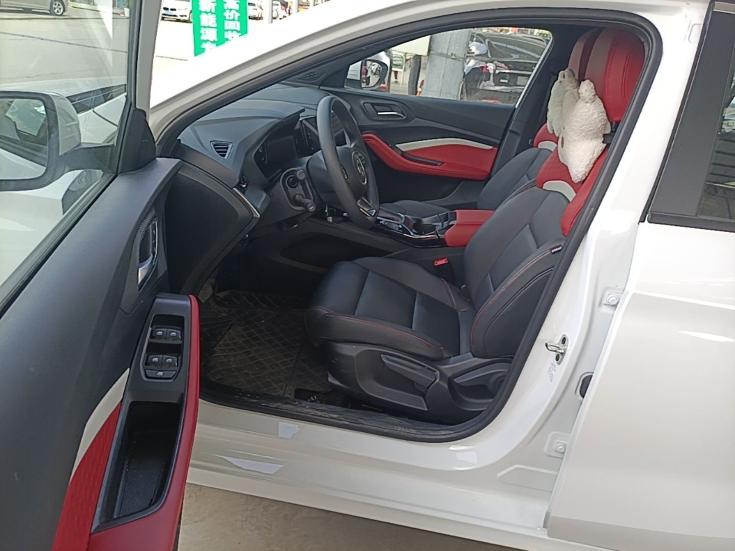 MG 5 2023 180 DVVT CVT Luxury Edition — снимка 18