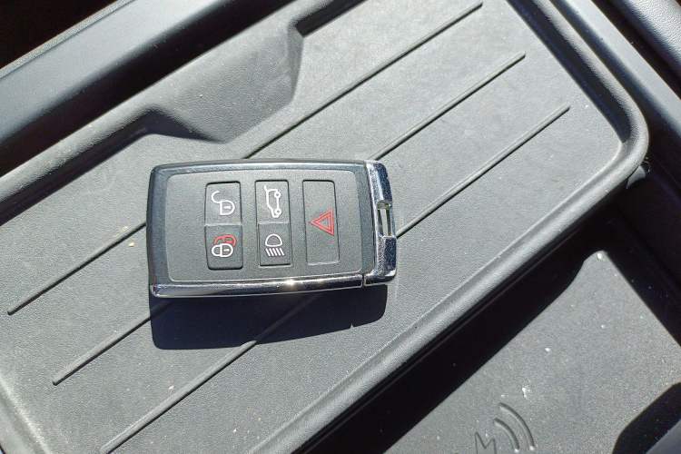 Used Land Rover Defender 2023 110 3.0T P400 75th Anniversary Legend Edition