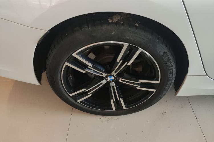 Used BMW 3 Series 2022 325i M Sport Package Right Rear Wheel Hub
