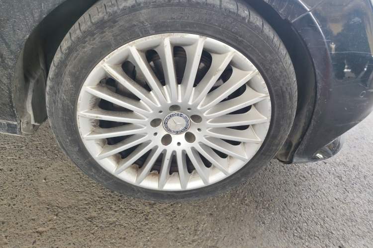 Used Mercedes-Benz E-Class 2015 E 200 L
