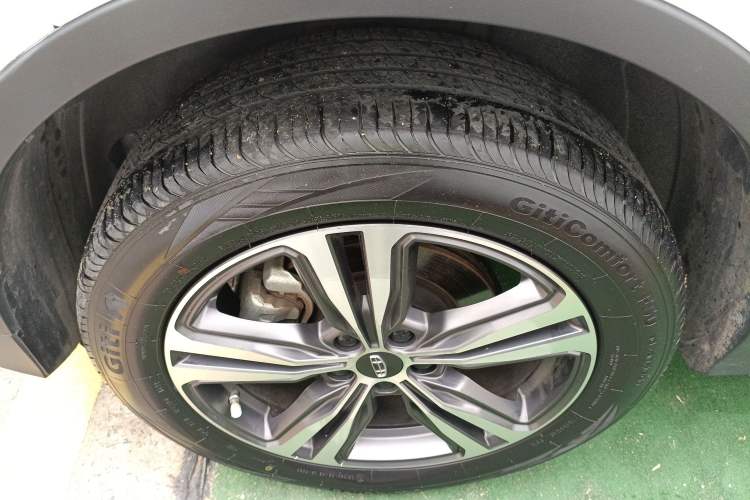 Used Geely Auto Emgrand X7 Sport 2022 1.8TD DCT Zhiya Trim
