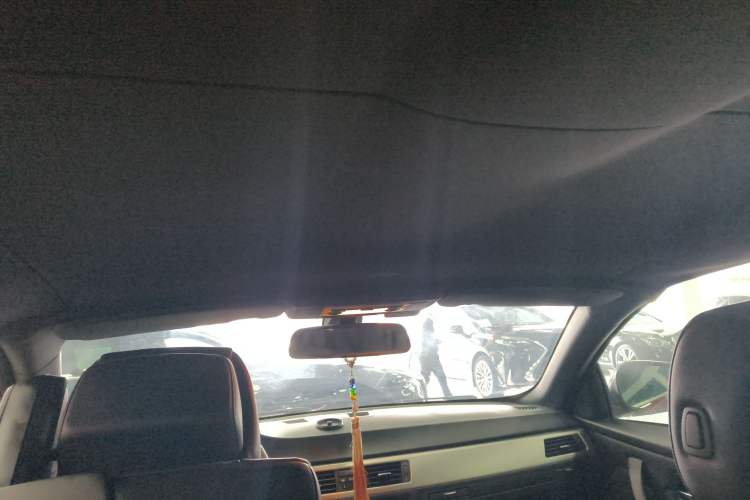 Used BMW 3 Series 2011 320i Convertible Coupe
