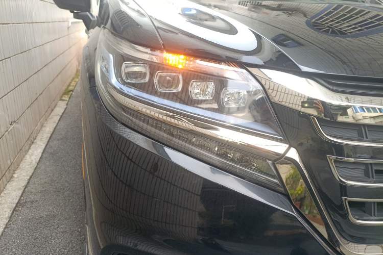 Used Honda Elysion 2019 2.0L Hybrid Luxury Edition