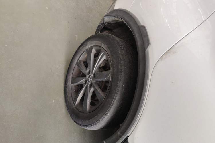 Used BYD Yuan New Energy 2019 EV535 Smart Connect Trendsetting Model
