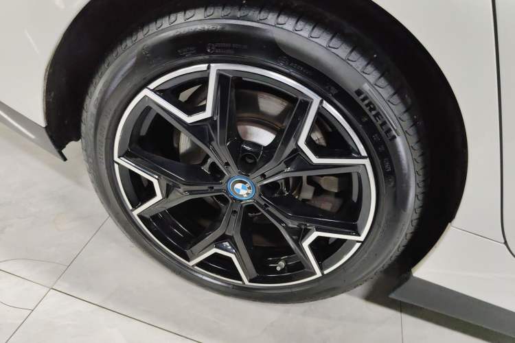 Used BMW i3 2023 eDrive 40 L Midnight Edition
