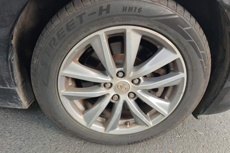 Used Infiniti Q50L 2015 2.0T Luxury Edition