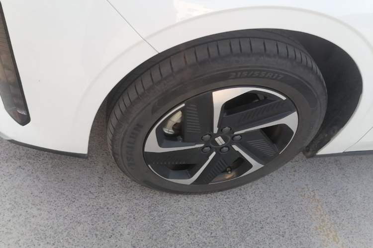 Used Geely Galaxy L6 2025 EM-i 140km Starship Edition
