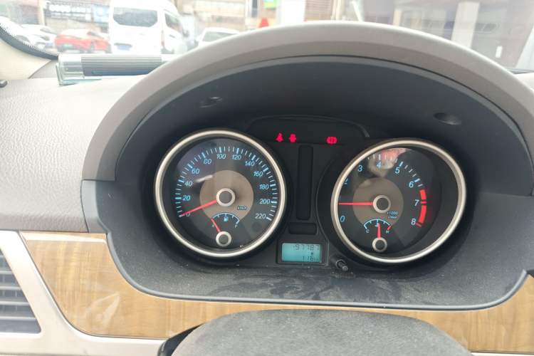 Used Buick Excelle 2015 1.5L Manual Classic Trim