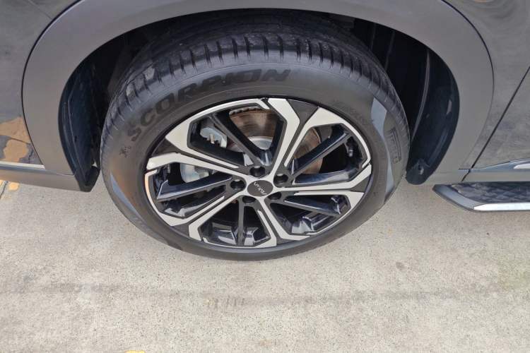 Used Dongfeng Aeolus Huge 2022 Mach Dual-Motor 1.5T MHD Dare-to-Dream Edition