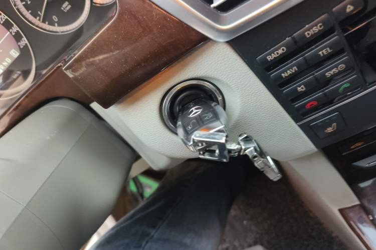 Used Mercedes-Benz E-Class 2011 E 200 L CGI Elegant Model
