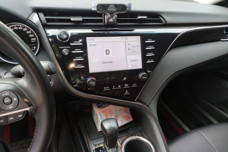 Used Toyota Camry 2018 2.5G Luxury Edition
