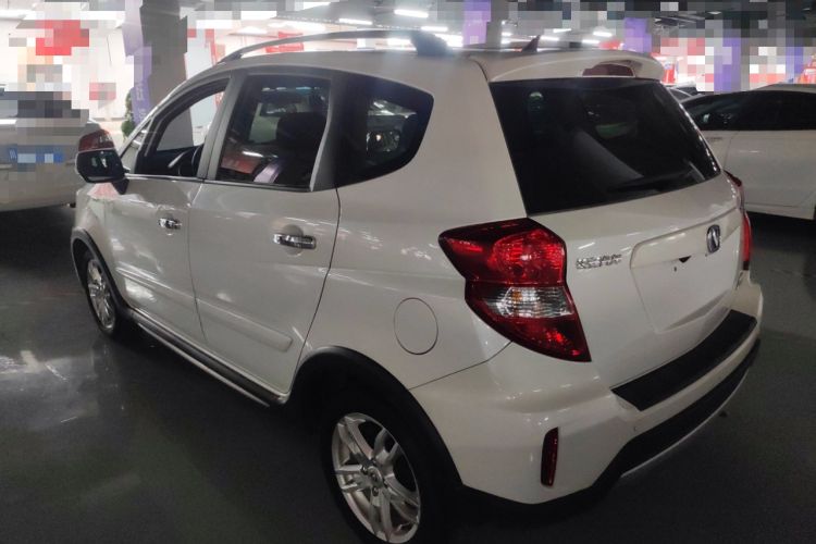 Used Changan CX20 2014 1.4L IMT Sunroof Navigation Version China IV Standard
