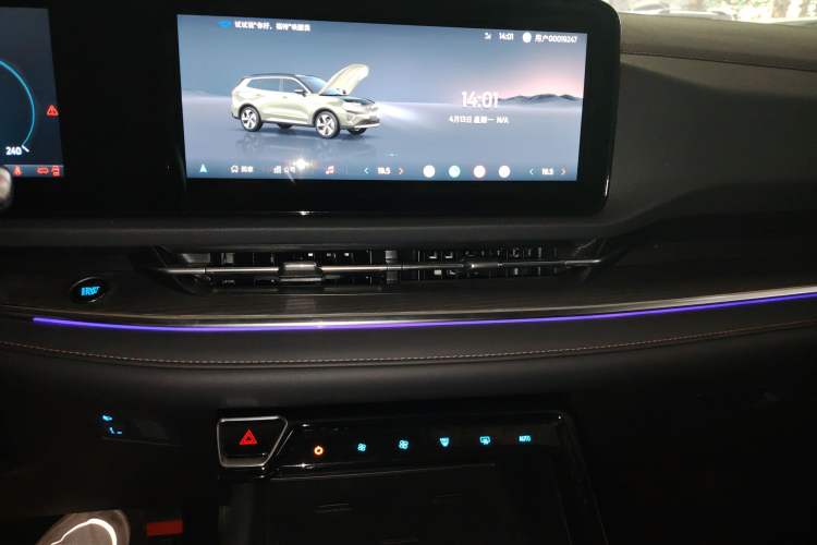 Used Ford Equator Sport 2025 EcoBoost 170 Prestige PLUS Audio And AC Panel