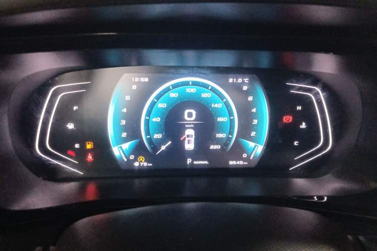 Used CHANGAN OSHAN X5 2023 Enjoy Edition 1.5T DCT Deluxe Model