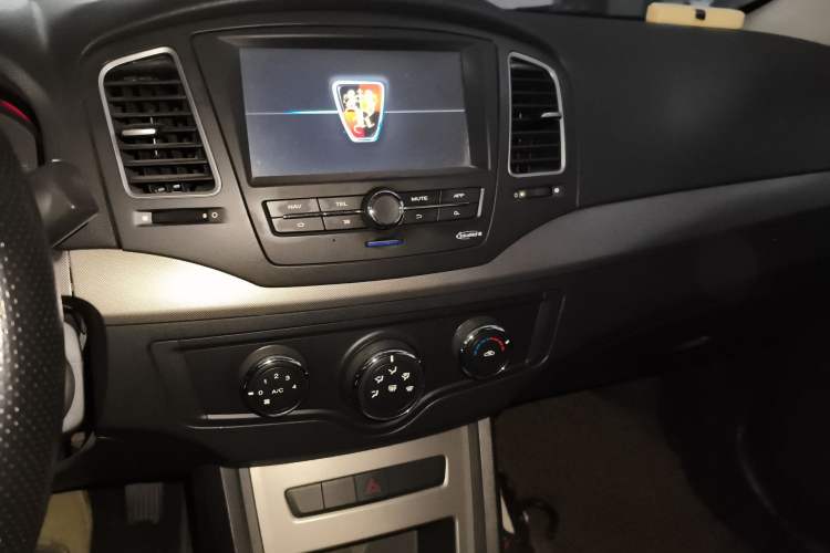 Used Roewe 350 2014 1.5L Manual Swift Edition
