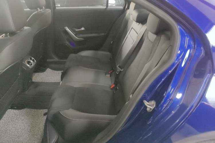 Used Mercedes-Benz A-Class 2021 A 200 L Sport Sedan Fashion Model
