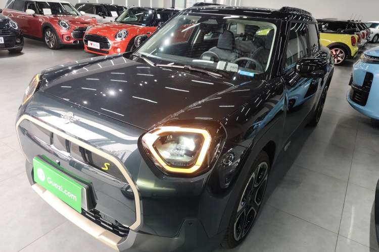 Used MINI Electric ACEMAN 2024 SE Artist