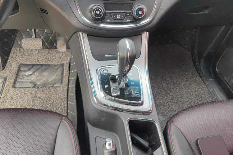 Used Baojun 560 2016 1.8L iAMT Luxury Model Gear Lever