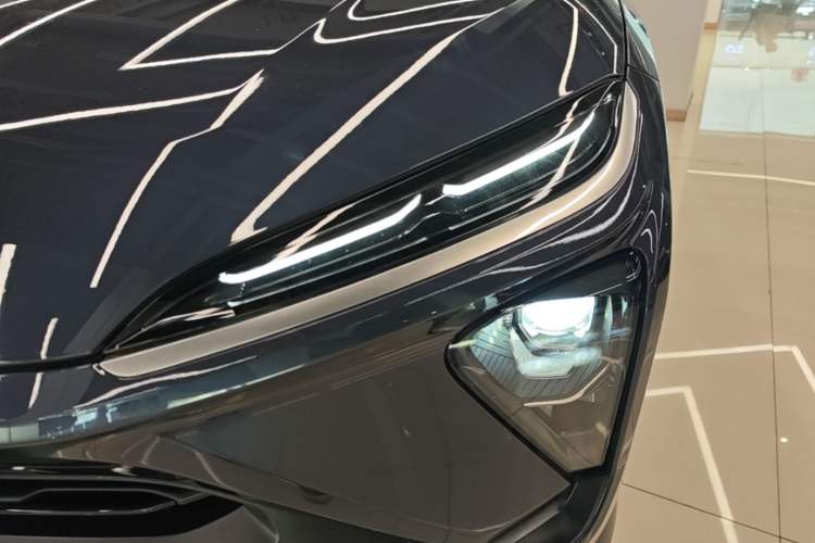 Used Nio EC6 2020 465 km Sport Edition
