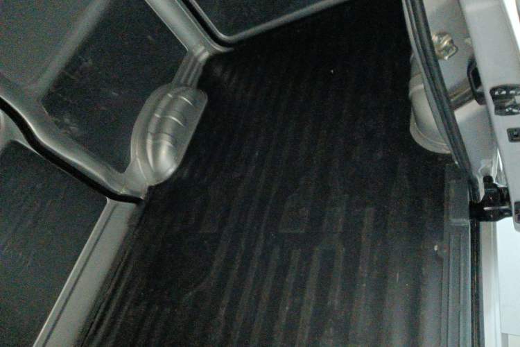 Used Wuling Zhiguang 2023 1.5L Utility Version with Enclosed Windows 2 Seats