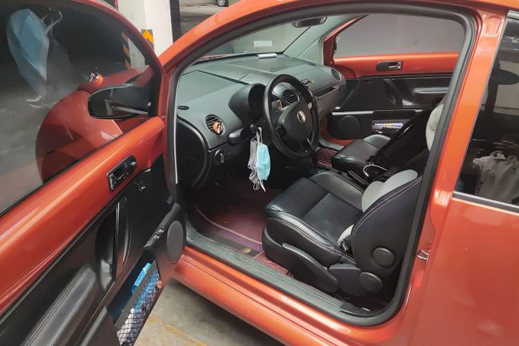 Used Volkswagen Beetle 2010 2.0 BlackOrange Comfort Edition