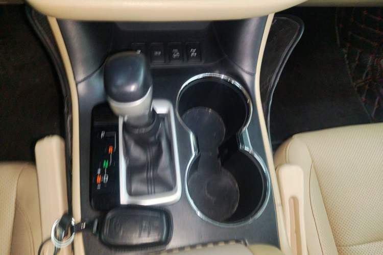 Used Toyota Highlander 2015 2.0T Four-Wheel Drive Luxury Edition 7-Seater