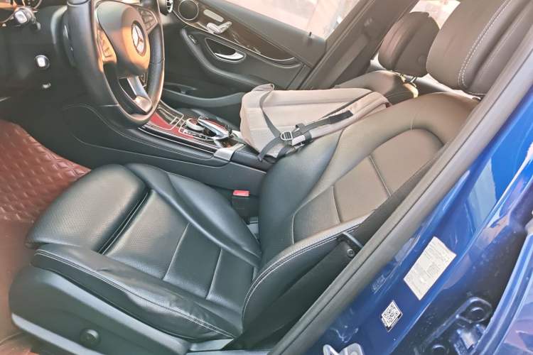 Used Mercedes-Benz GLC 2019 GLC 260 L 4MATIC Dynamic Model