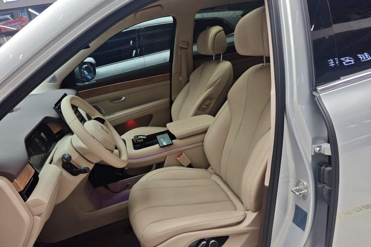 Used Hima AITO M7 2024 1.5T Rear-Drive Plus Version 6 Seats