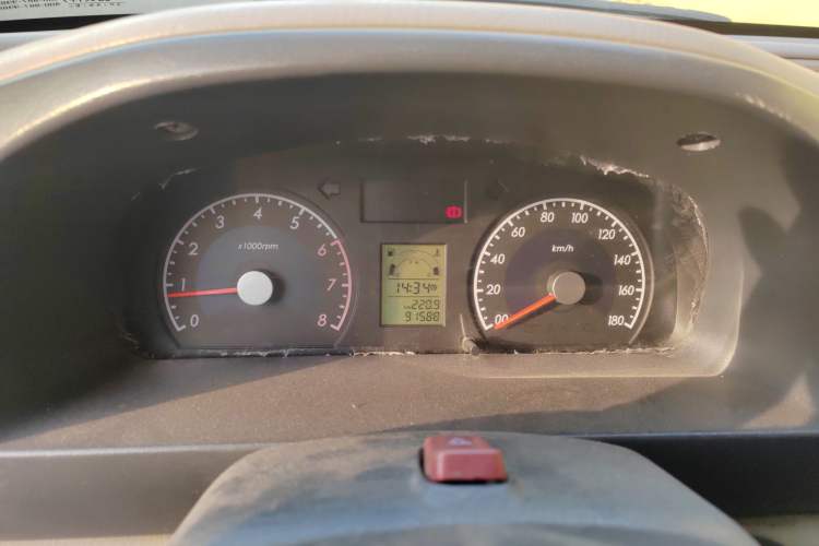 Used Suzuki Wagon R 2011 e 1.4L Manual Utility Model
