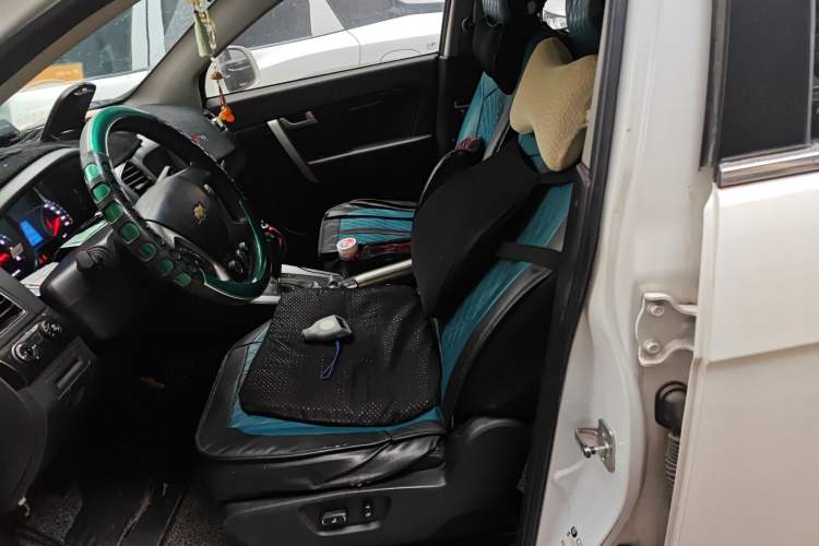 Used Chevrolet Captiva 2015 2.4L Two-Wheel Drive Urban Version 7 Seats