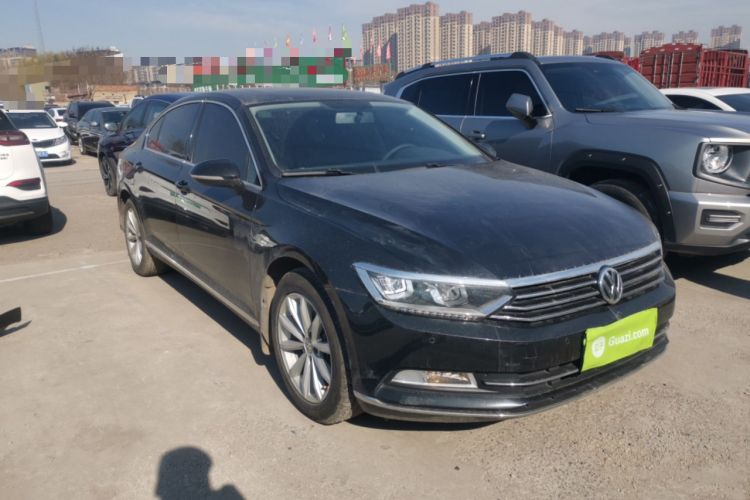 Used Volkswagen Magotan 2019 330TSI DSG Leading Model China VI Standard Front Right 45 Deg