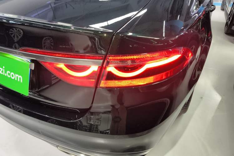 Used Jaguar XFL 2022 XFL 2.0T P250 Two-Wheel-Drive Elite Sport Edition
